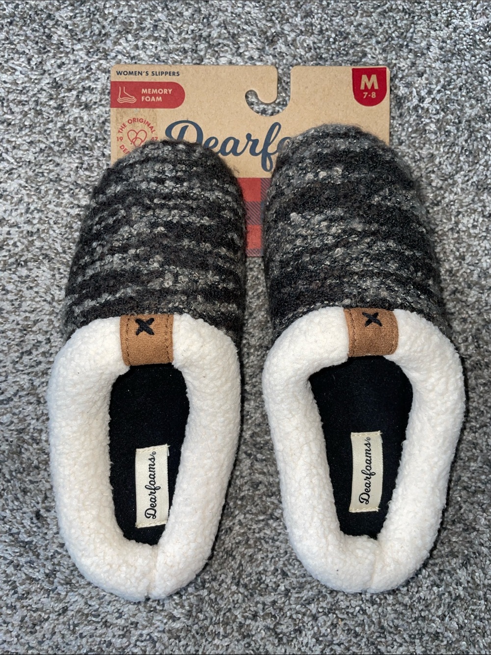 NWT dearfoams Charcoal & Cream Striped Women's Slip-On Slippers.  Size 7/8.  M.